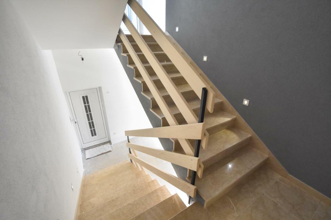 Apartmani Iva&Ante Dugi Rat Exteriör bild